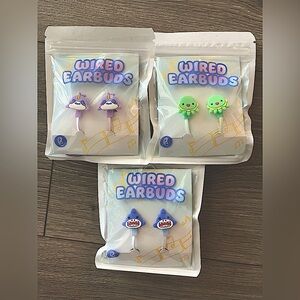 NWT Vivitar Set of 3 Wired Earbuds in Sloth, Shark and Squid